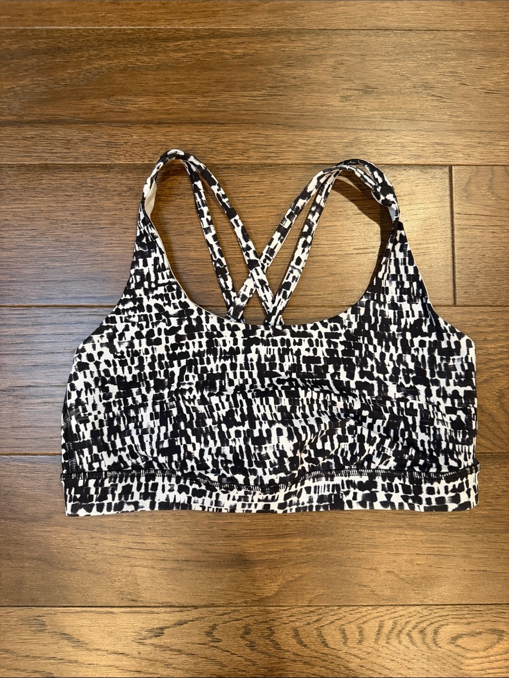 Lululemon Energy Bra Medium Support, B-D Cup Size 8 - C30-086